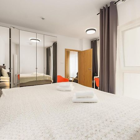 Aquamarina Prima Seaside Apartments By The Beach By Noclegi Renters ミエンジズドロイェ エクステリア 写真